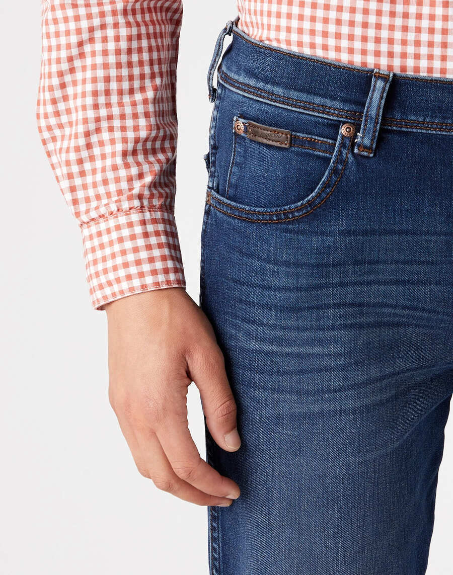 Wrangler Texas Slim Jeans Silkyway - Salathé Jeans & Army Shop AG Wrangler Texas Slim Jeans Silkyway - Salathé Jeans & Army Shop AG