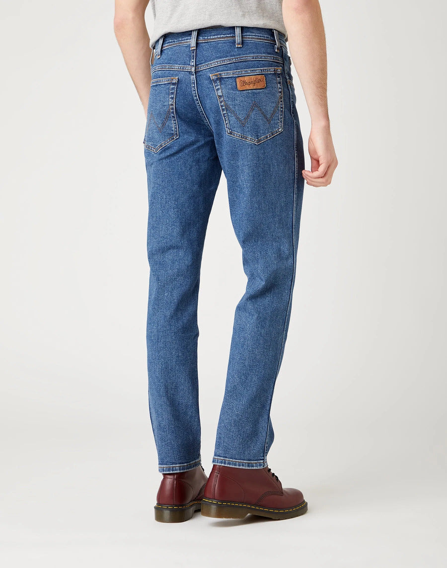 Wrangler Texas Slim Jeans Stonewash - Salathé Jeans & Army Shop AG