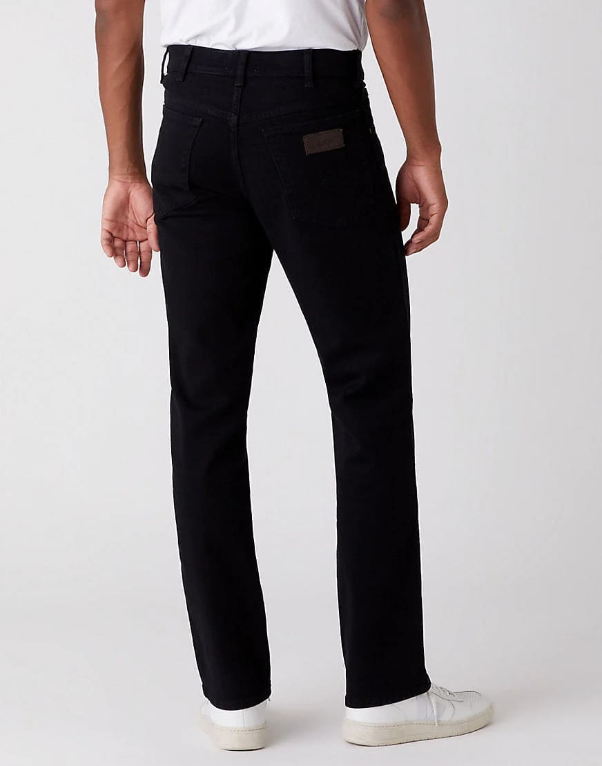 Wrangler Texas Stretch Jeans Black Overdye - Salathé Jeans & Army Shop AG